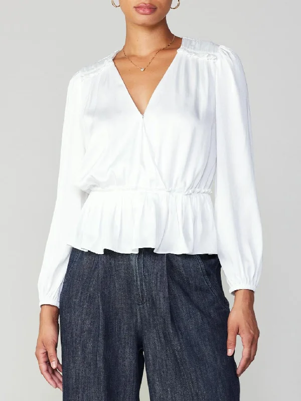 Reagan Top Artistic Women's Avant - 
